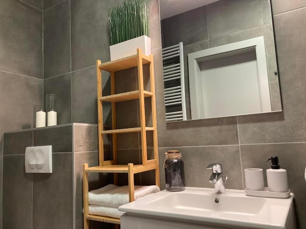 Zawia Apartman Apartment Balatonfoldvar Ngoại thất bức ảnh